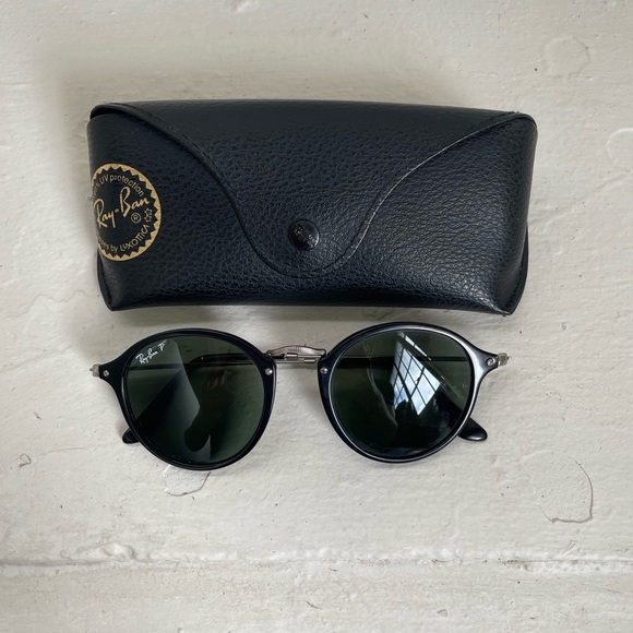 Ray-Ban Round Fleck Sunglasses - Picture 5 of 5